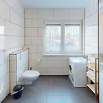 Crown Living Design - Zentral Gelegen, Wlan, Kostenlosem Parkplatz Und Self Check-in, Ideal Fuer Geschaeftsreisende Und Feriengaeste 公寓 多恩比恩