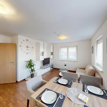Apartment Crown Living Design - Gratis Parkplatz - Wlan - Kueche - Self Check-in